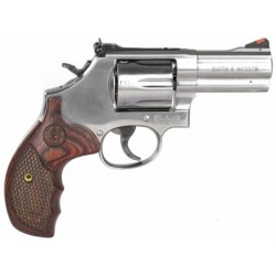 View 2 - Smith & Wesson 686 Plus