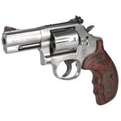 View 3 - Smith & Wesson 686 Plus